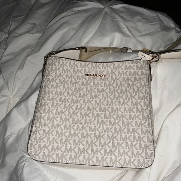 Michael Kors bag - Picture 3 of 3